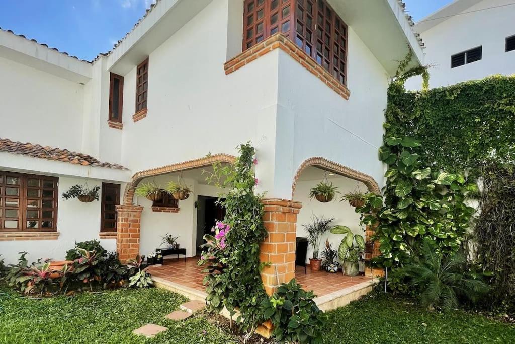 Beautiful Jungle House On A Strategic Location Villa Cancún Eksteriør billede