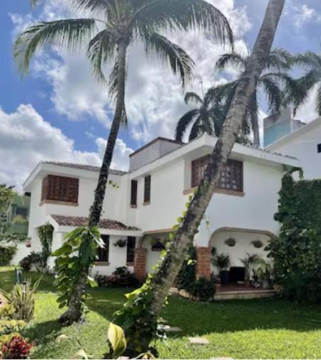 Beautiful Jungle House On A Strategic Location Villa Cancún Eksteriør billede